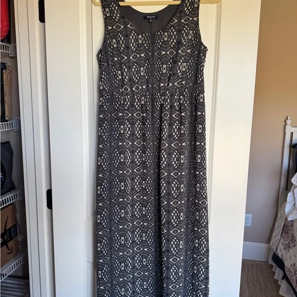 Madewell Sleeveless Maxi Dress - Black and Tan - Picture 1 of 6